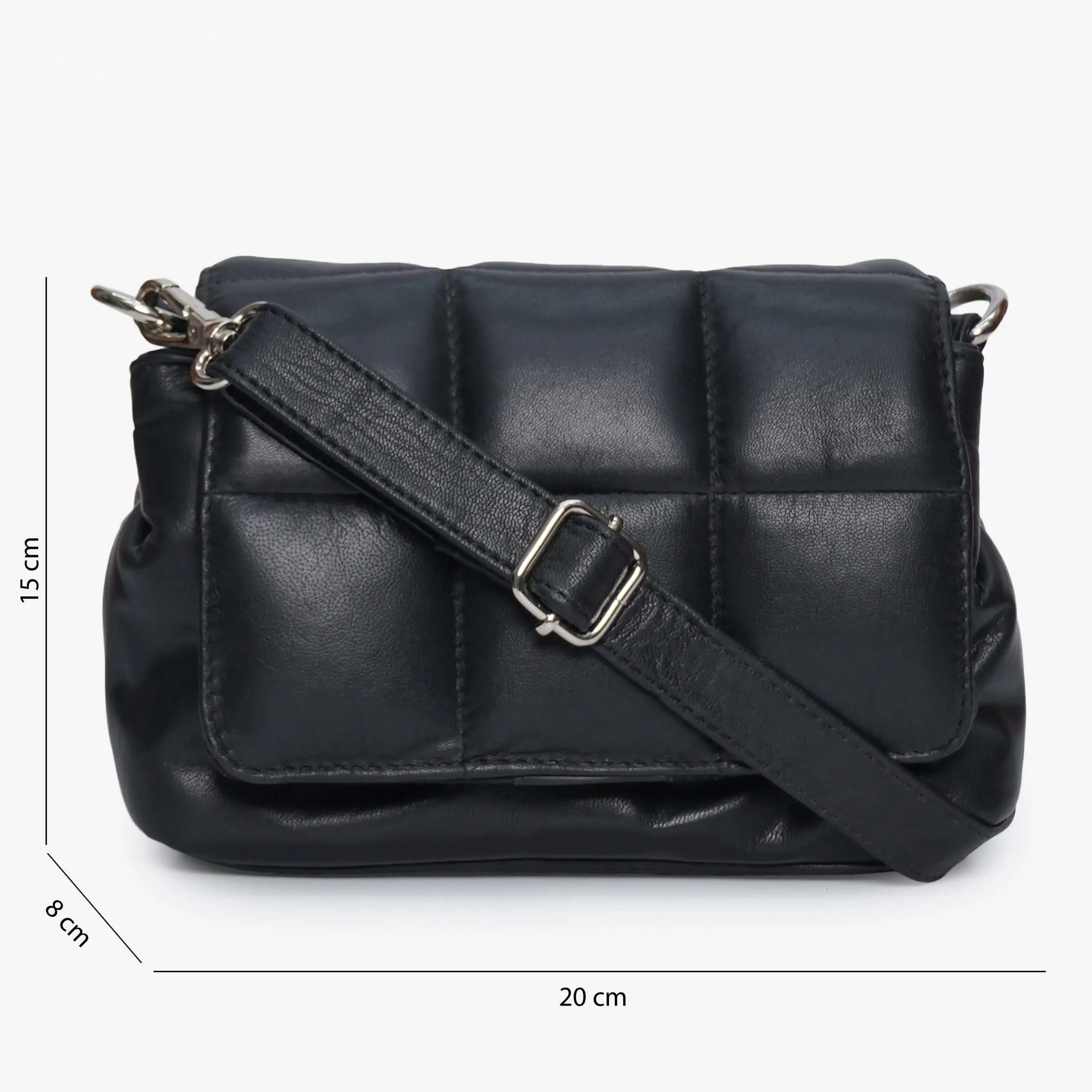 Chic Black Crossbody Clutch Bag: 15x20x8 cm